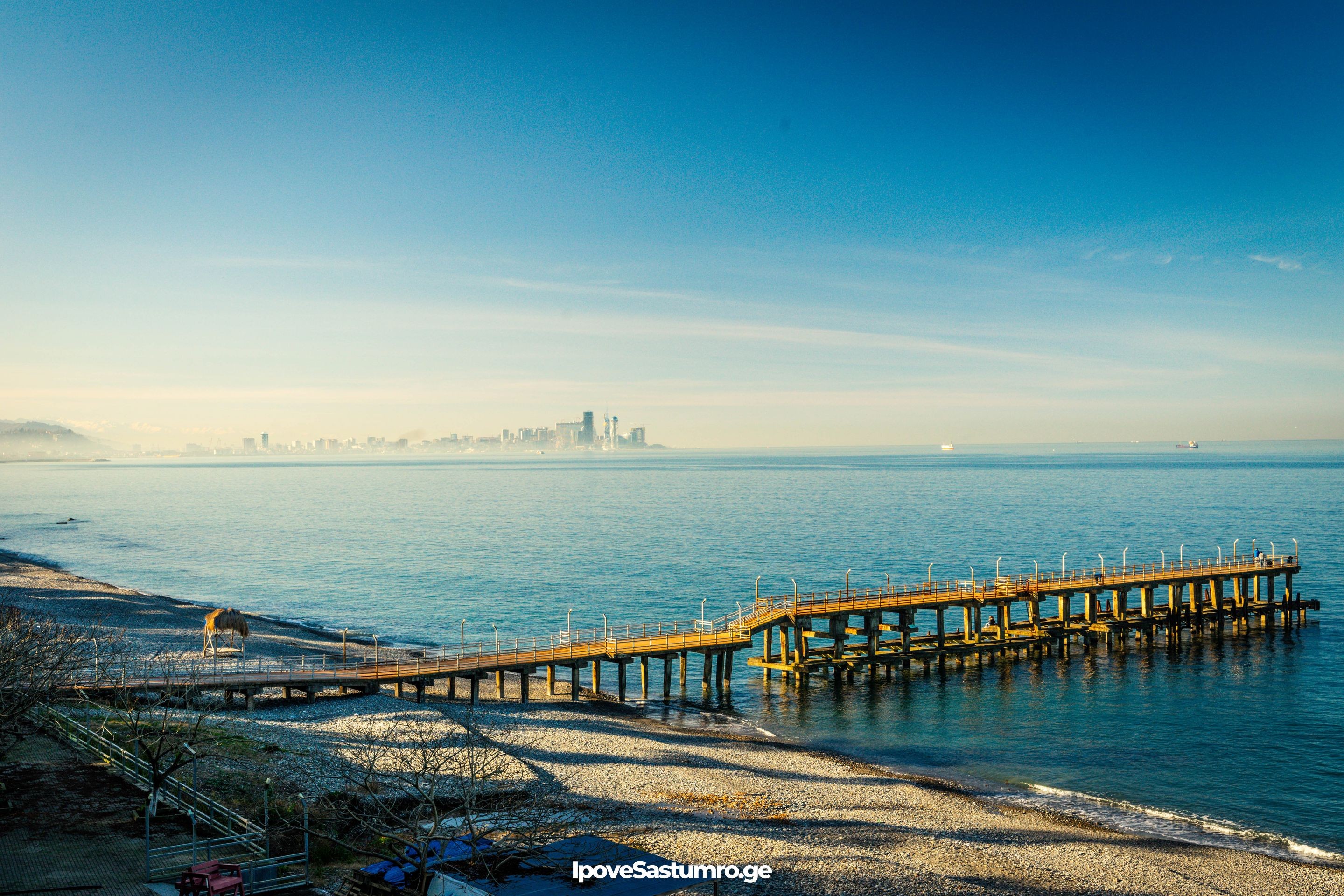 მწვანე კონცხი, ბათუმი ჩანს - Green cape with Batumi's skyline