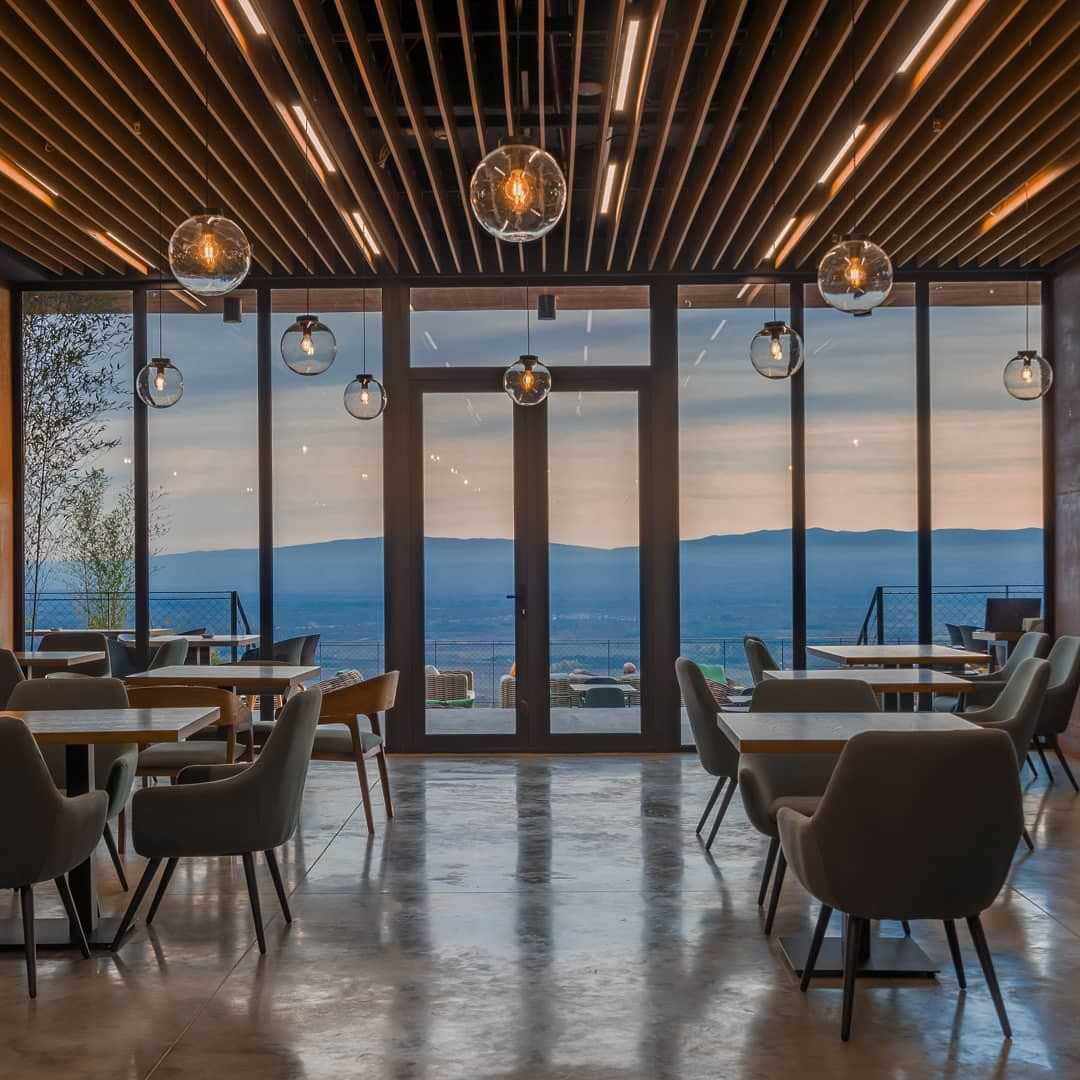 ყვარლის ტბის რესტორანი - Kvareli lake resort restaurant