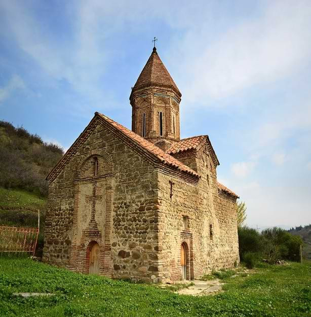 მანავის ღვთისმშობლის ეკლესია - St. Virgin Mary nativity temple of Manavi