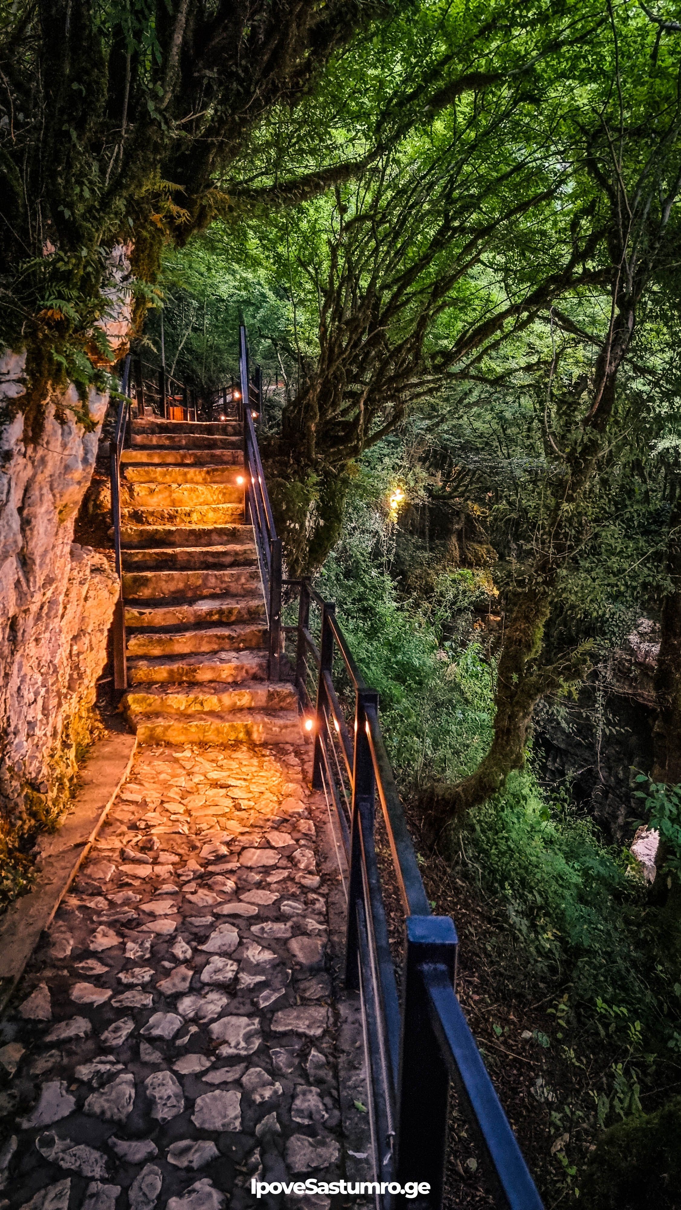 კიბეები, მარტვილის კანიონი - Stairs, Martvili canyon